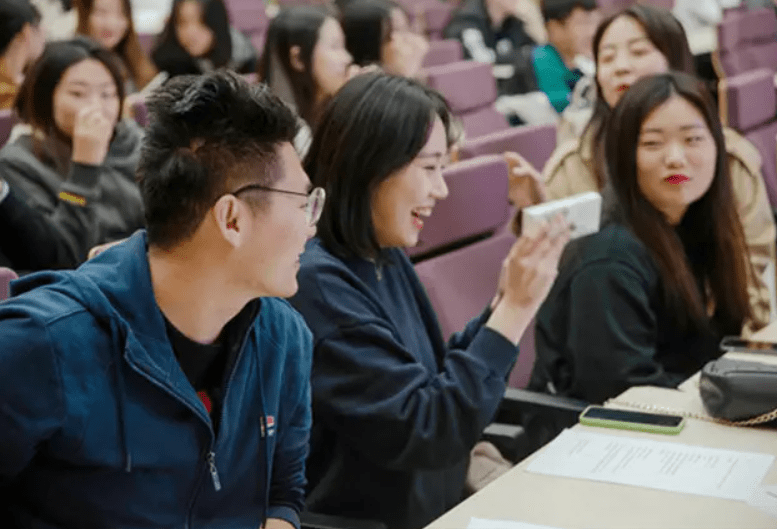 1981年，顾祝同和何应钦的合影，都曾被列入战犯名单，晚年怎样？