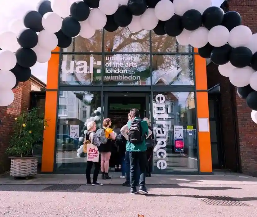 英国很强的三大专业类学校，留英就业杠杠的