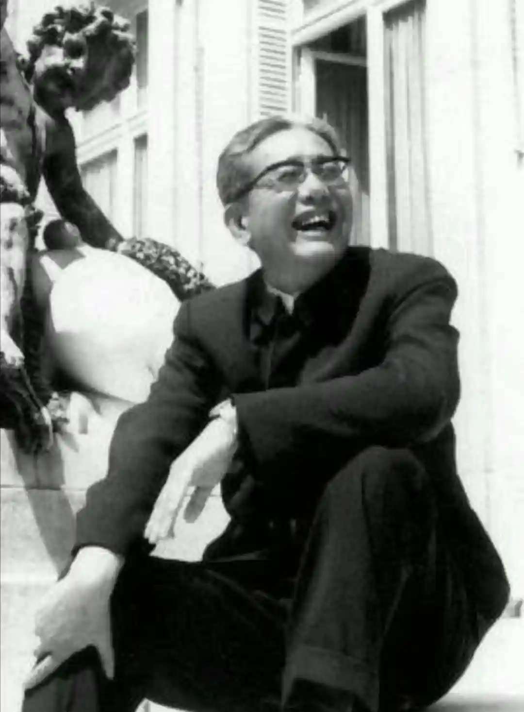 乔冠华：60岁时不顾子女反对，坚持娶小22岁妻子，我的爱情我做主