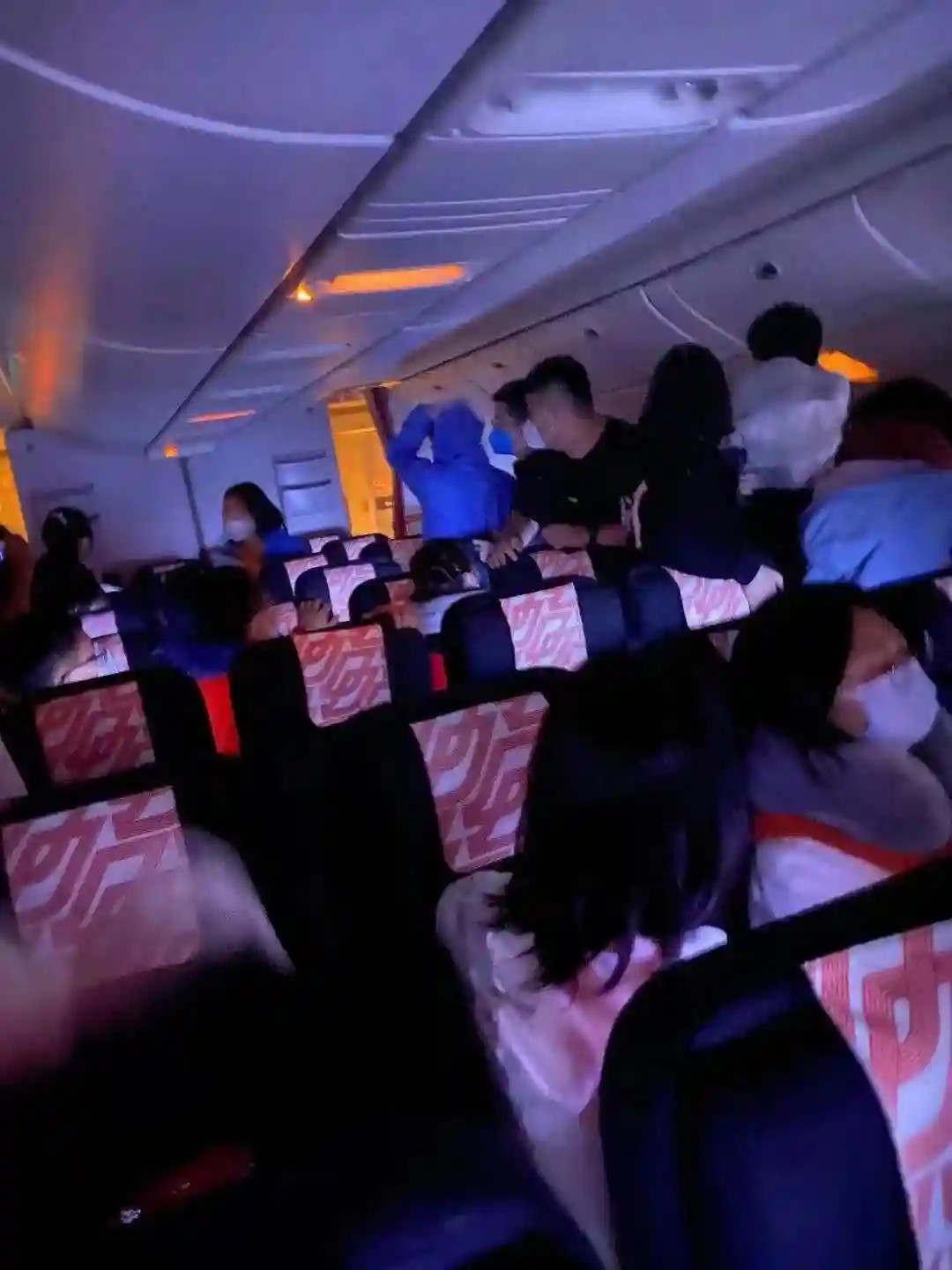 乘客多是留学生！今晨一法航班机首都机场起飞后起火返航，回应来了