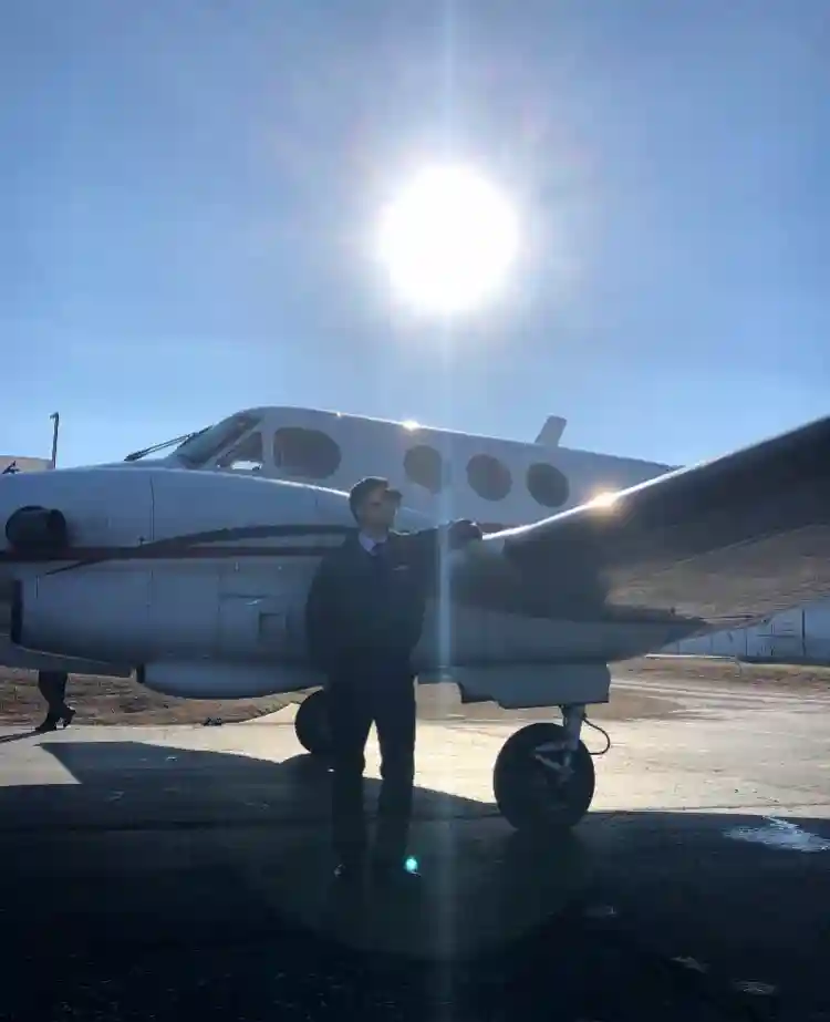 在美坠机身亡的中国学员来自广州从化，系家中独子！原定9月毕业